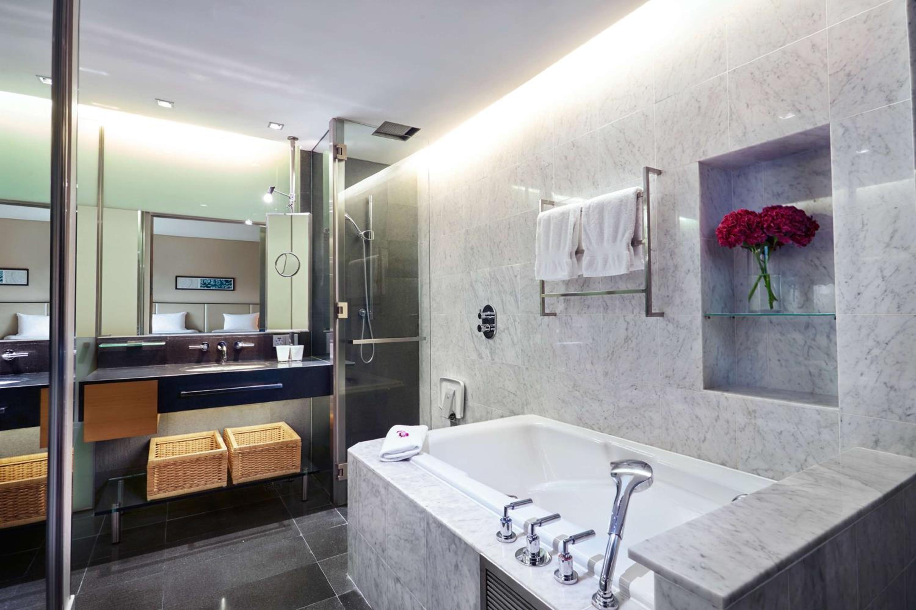 Deluxe, Single Bed, Hilton Kuala Lumpur 2/5