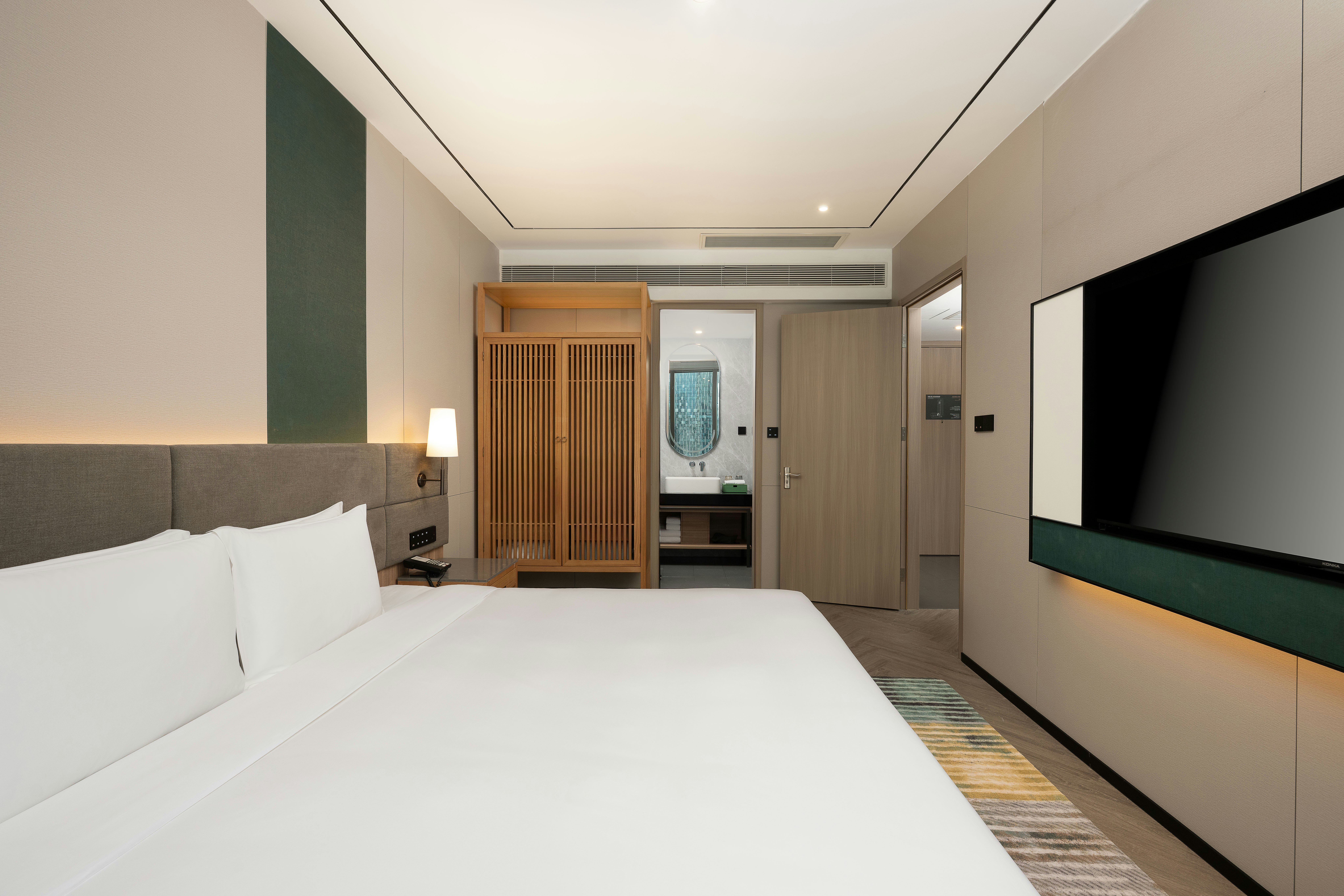 1 Bedroom, Suite, Tower View