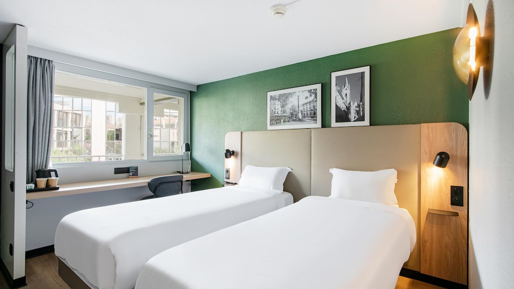 STANDARD, TWIN BEDS