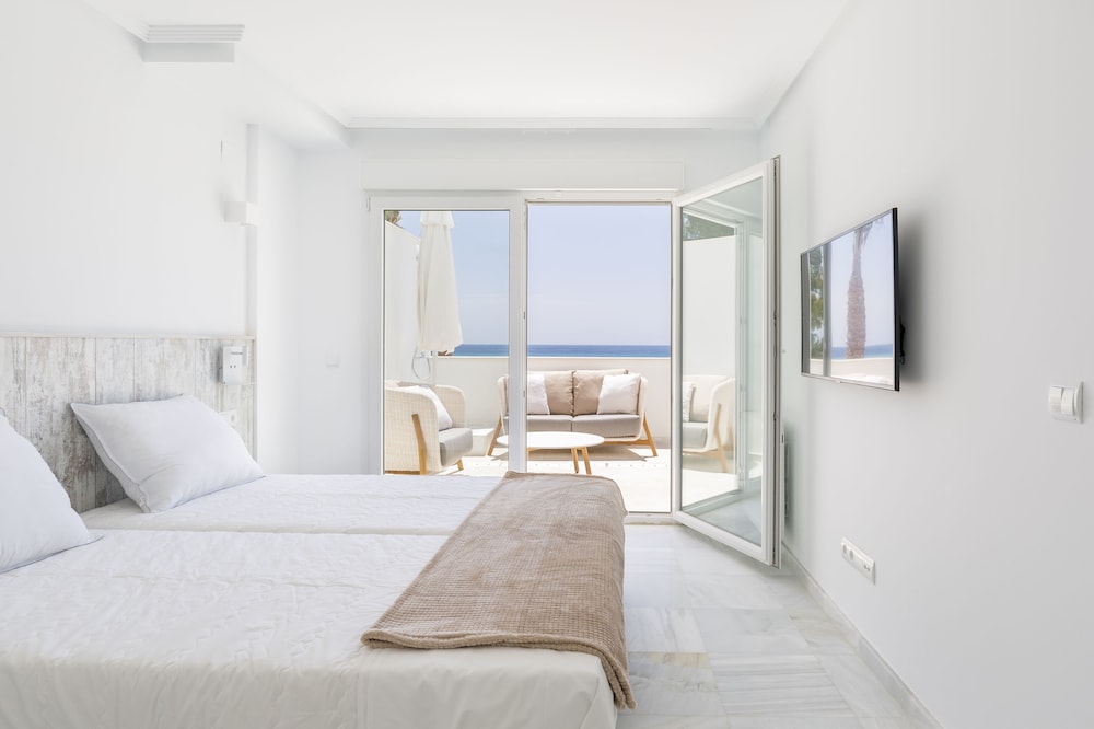 1 Bedroom, Apartment, Twin Beds, Sea View, Sofa, Terrace