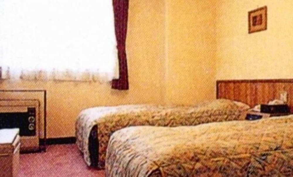 Lodge Oka 13/50