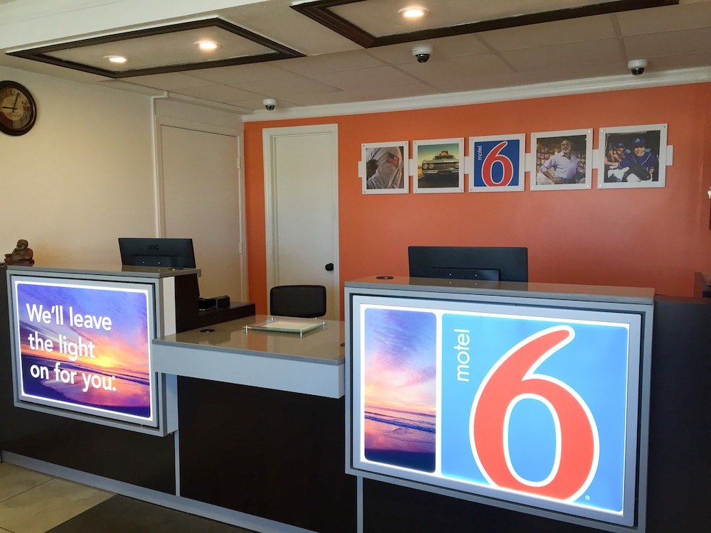 Motel6 Anniston, AL 9/39