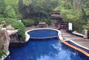 Baan Busaba Hotel 5/35