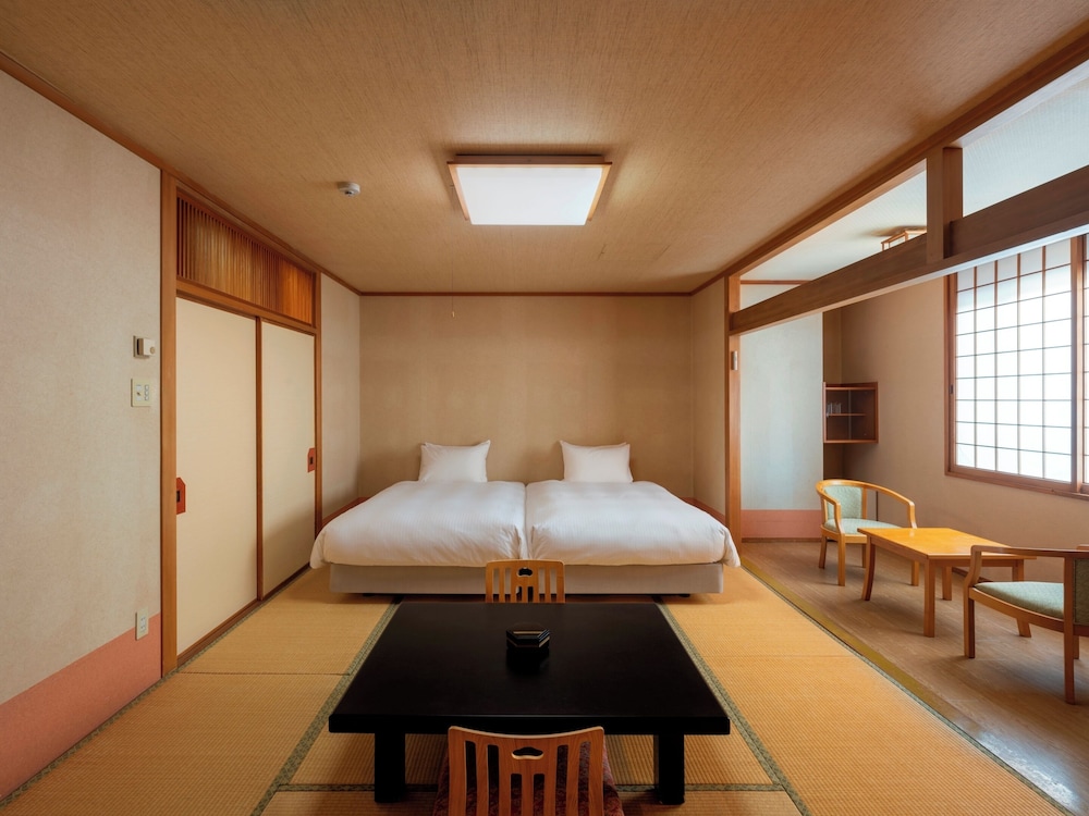 Sounkaku Mountain Resort 1923 12/50