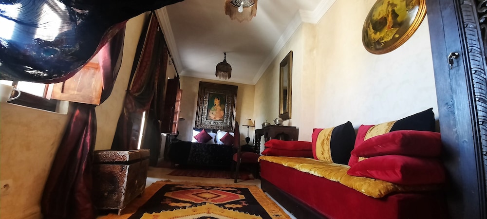 Riad Lorsya 32/46