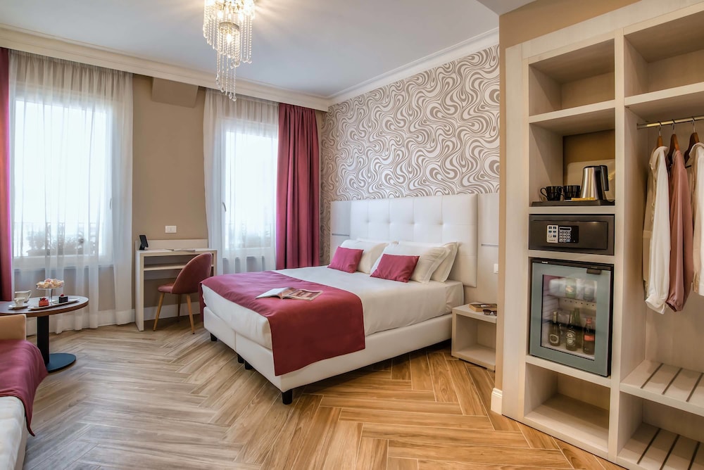 The Boutique Hotel (ex Joli) 17/59