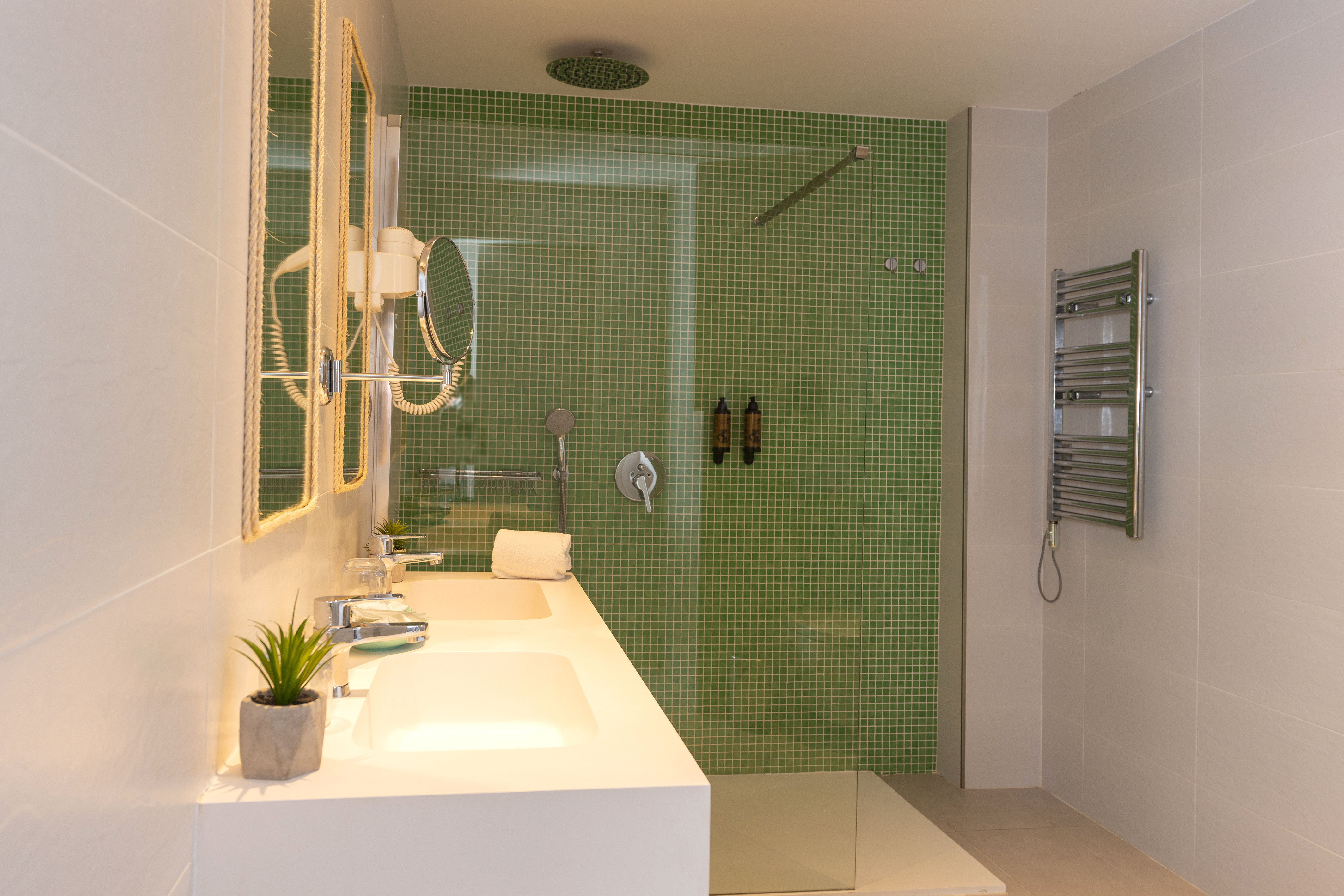 جناح جونيور مفرد، Hotel Puchet Ibiza 7/10