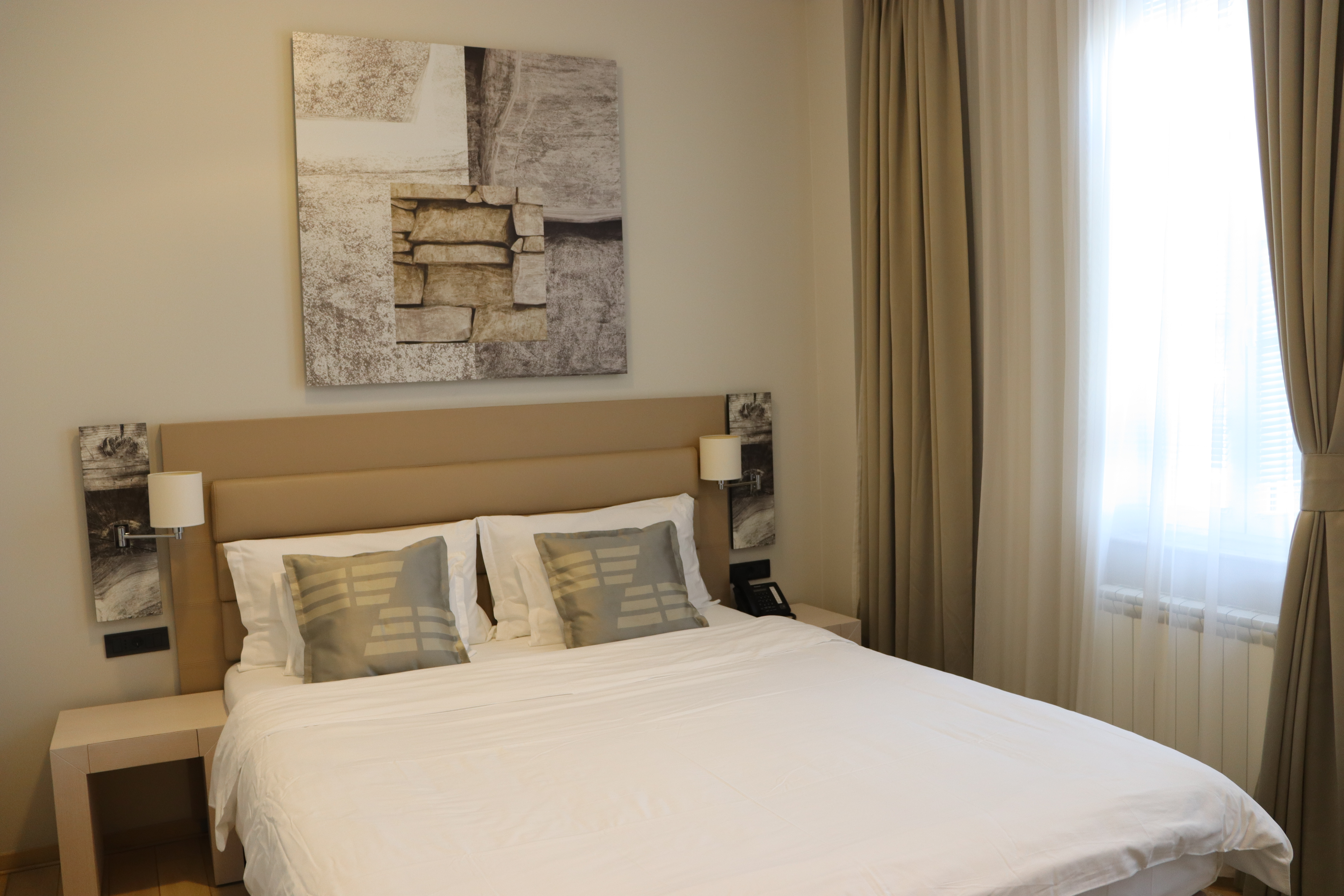 3 BEDROOMS, APARTMENT