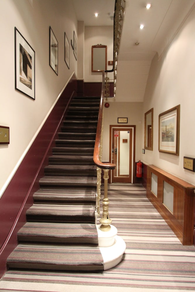 Garden View Hotel 44/51