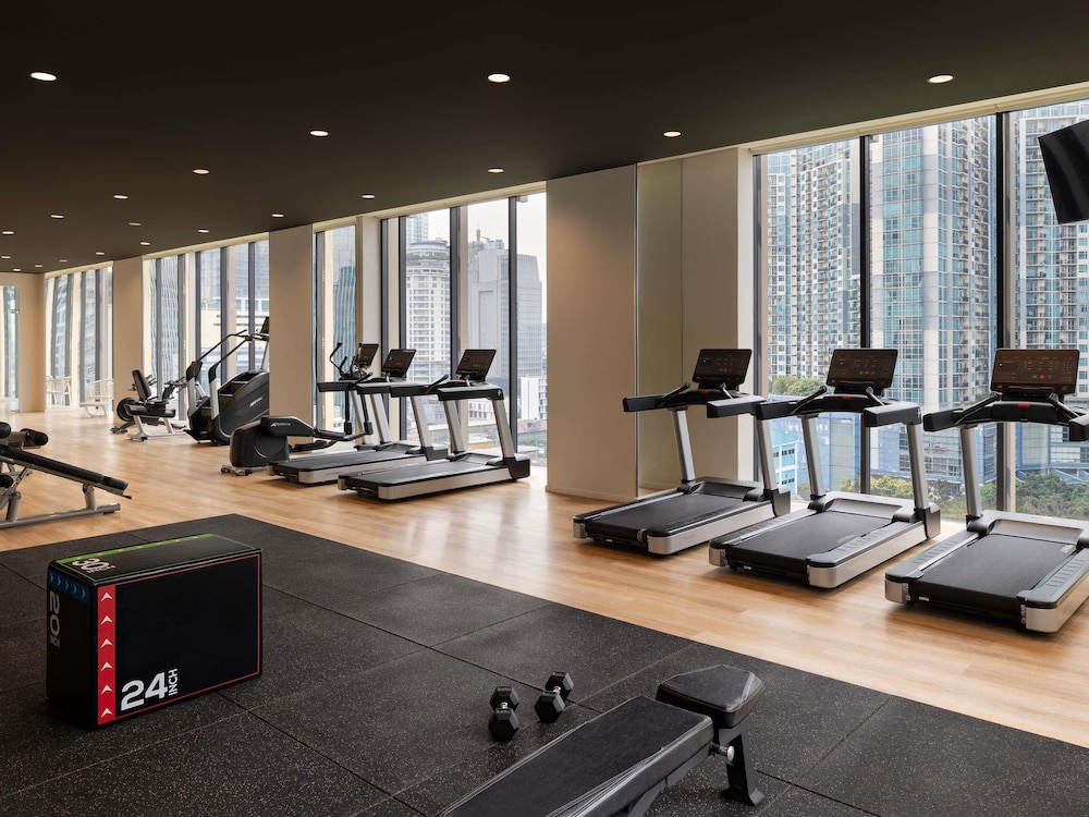 Swissotel Living Jakarta Mega Kuningan 27/50