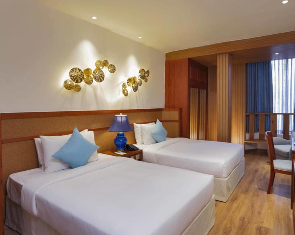 Executive, Twin Beds, A&Em Art Hotel 3/10
