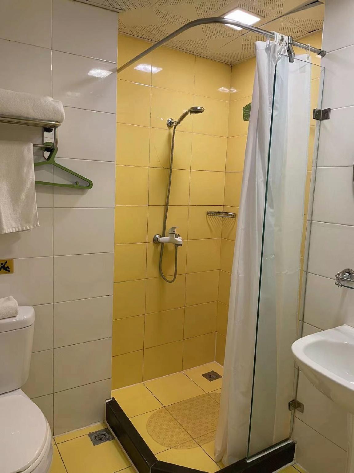 Home Inn (Beijing Mentougou Shuangyu) 33/38