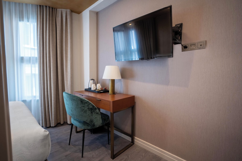 Smart and Simple Hotel Karakoy 41/50