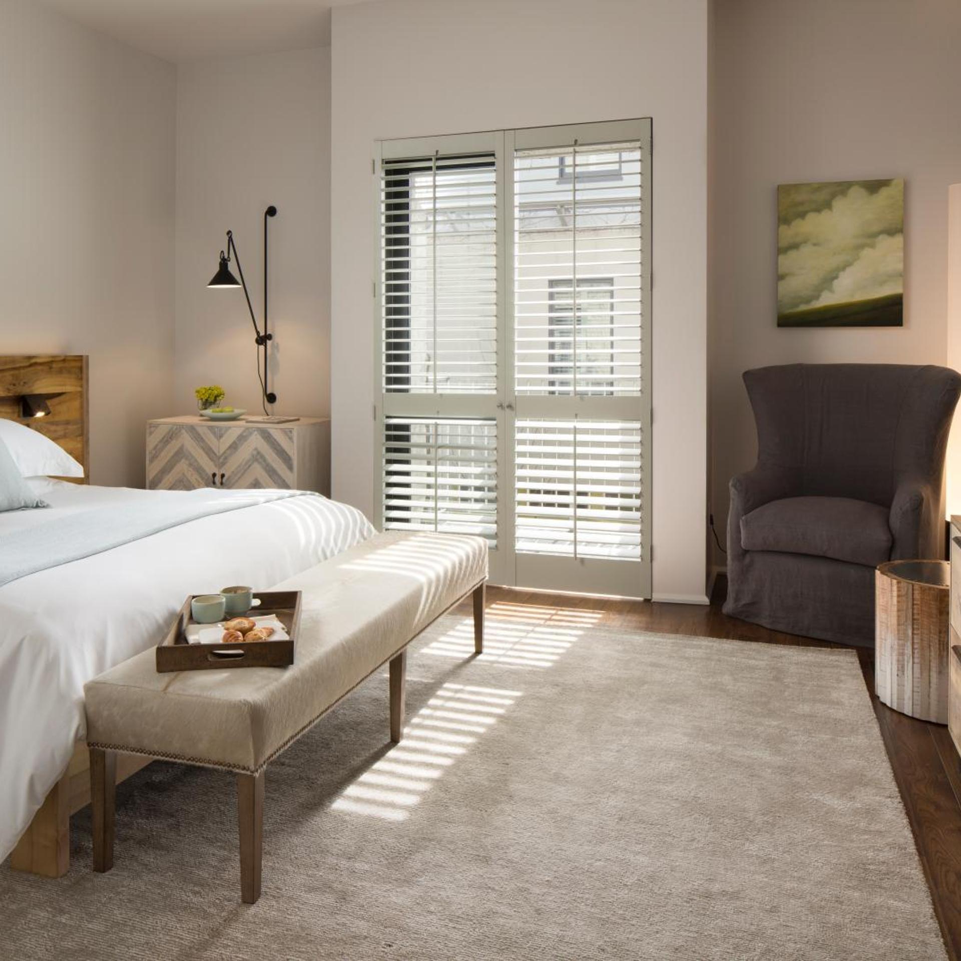 Room, King Bed