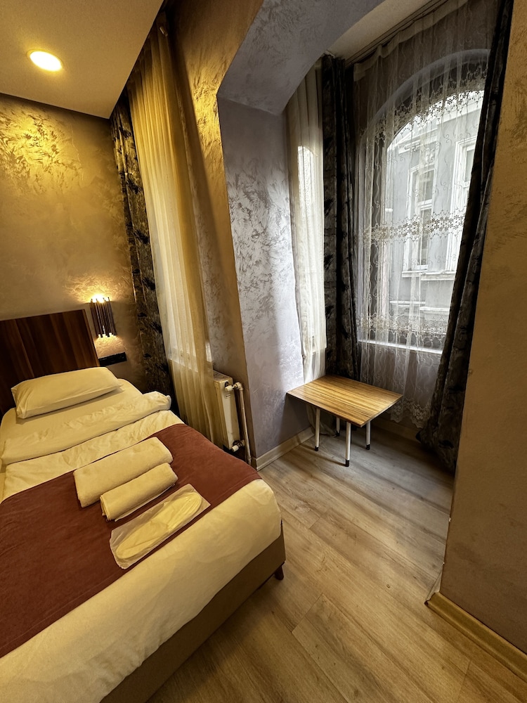 Montena Suite - Adults Only 22/50