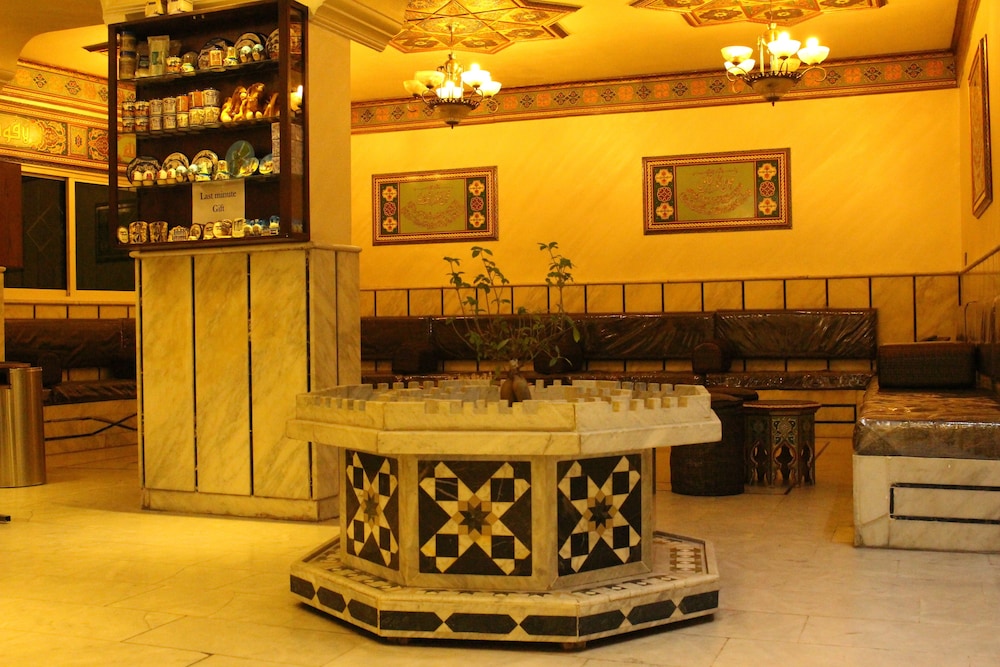 Arab Tower Hotel 42/54