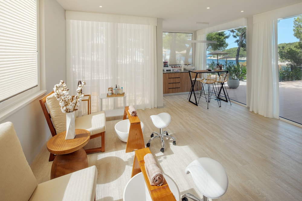 Gava Waterman Milna Resort 59/74