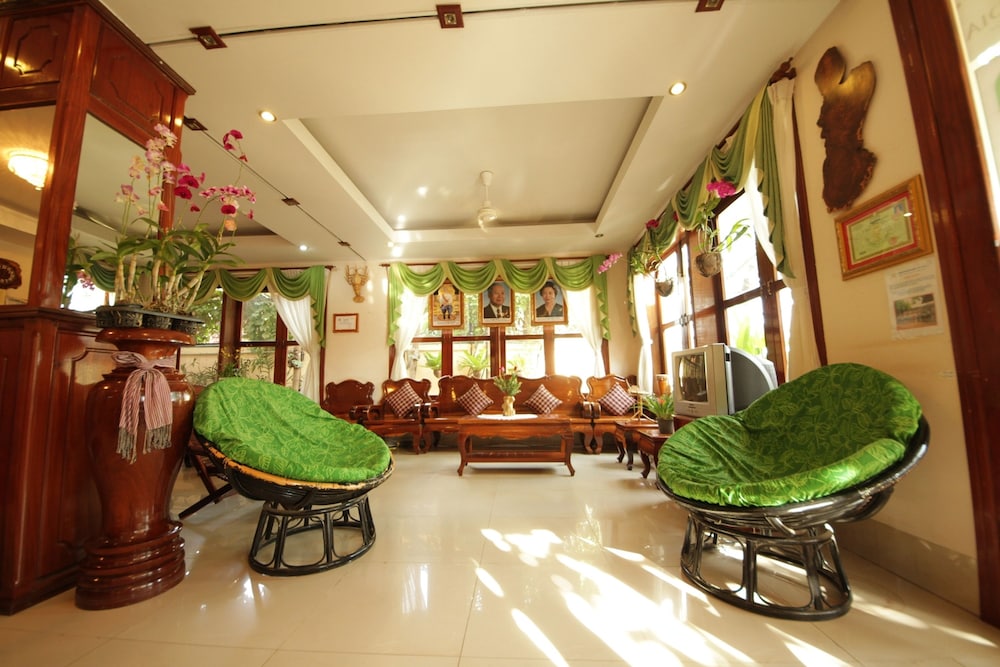 Siem Reap Riverside Hotel 56/67