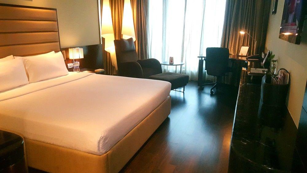 1 Bedroom, Allure, Deluxe, Suite, King Bed, City View