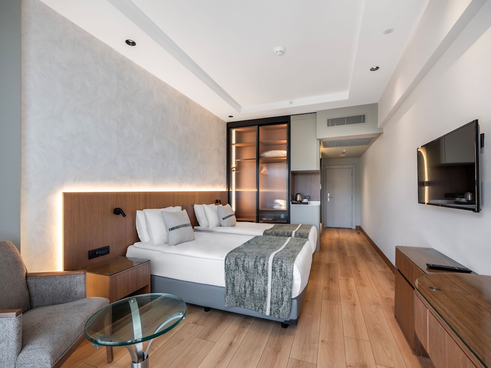 Korumar Hotel Deluxe 17/70