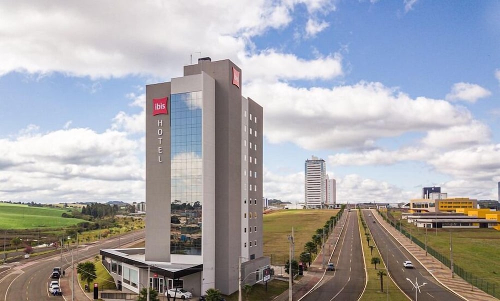 ibis Guarapuava 47/50