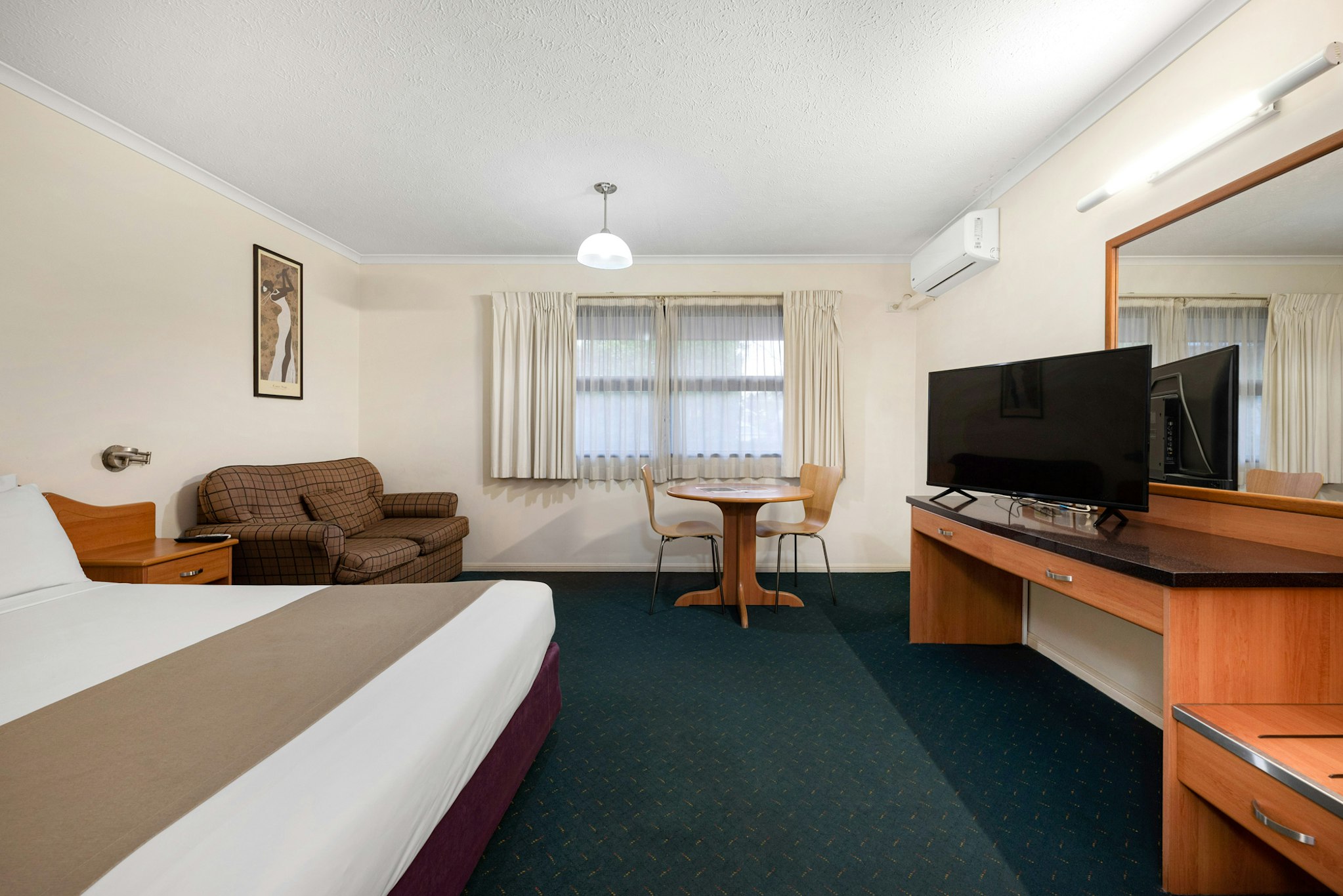 Pegasus Motor Inn And Serviced Apartments 16/47