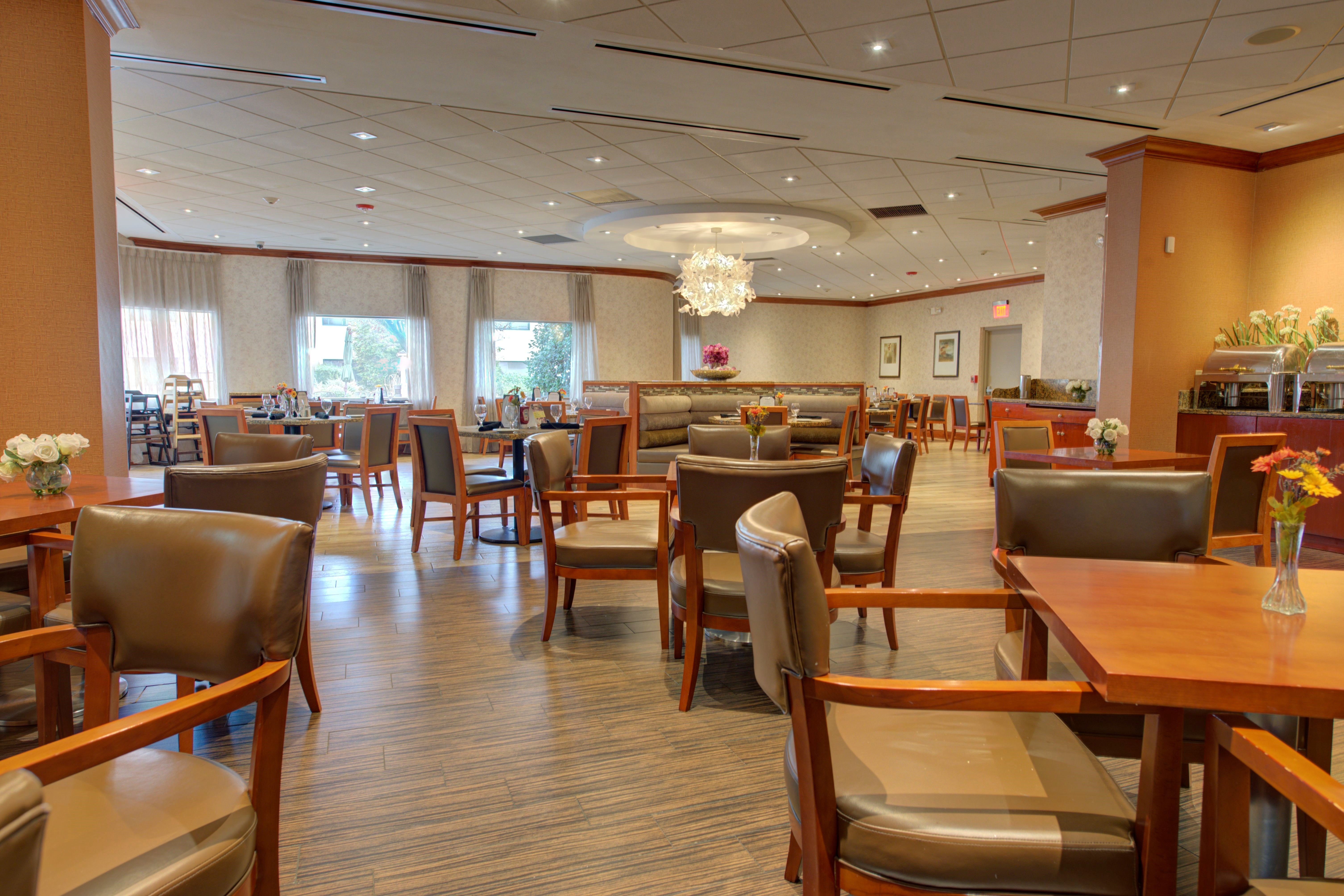 Holiday Inn Plainview-Long Island 45/79