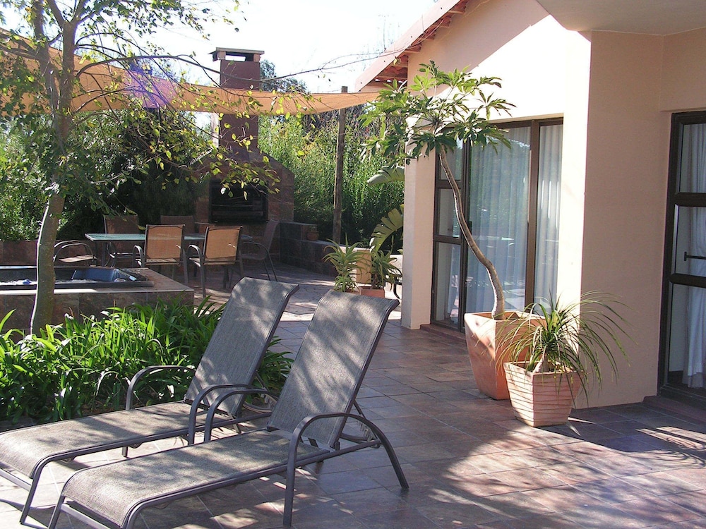 Ama Casa Self Catering Cottages 9/36