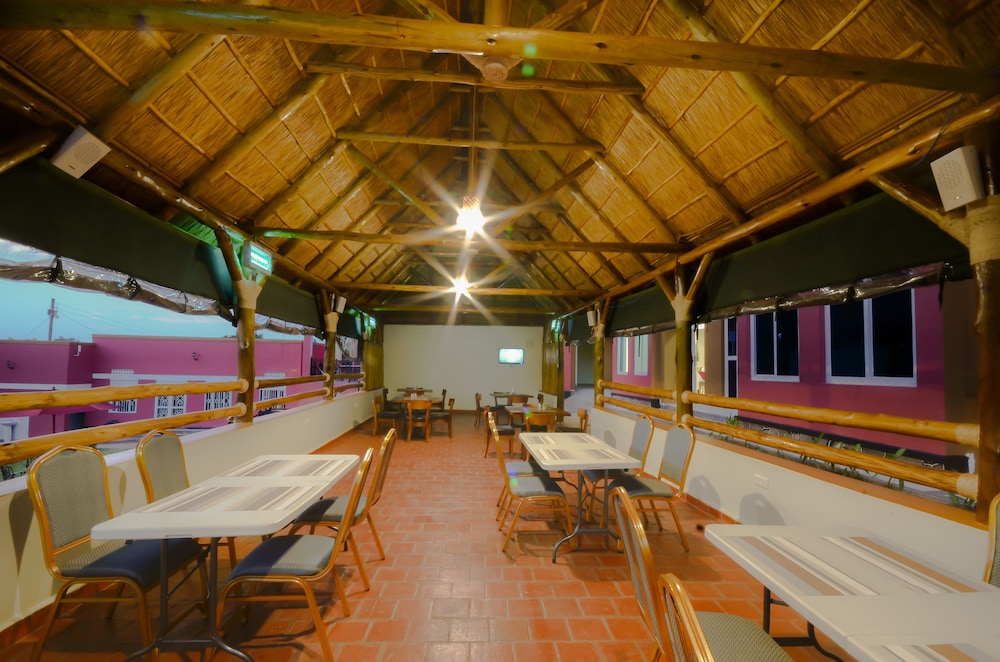 Nyumbani Hotel Makerere 27/33