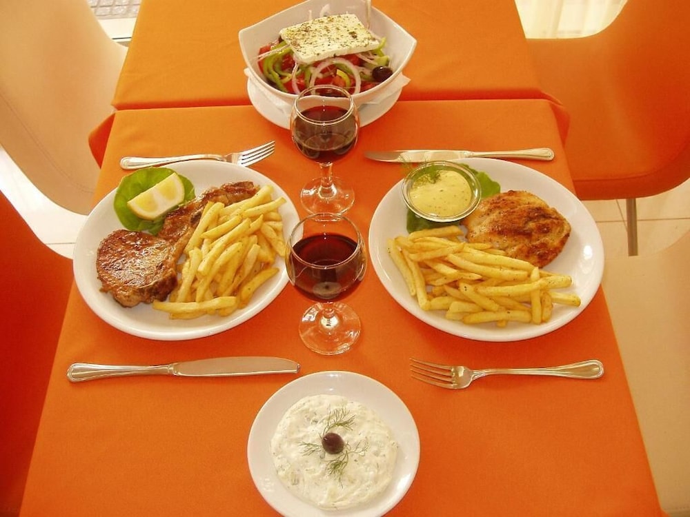 Faros 1 Hotel 56/67