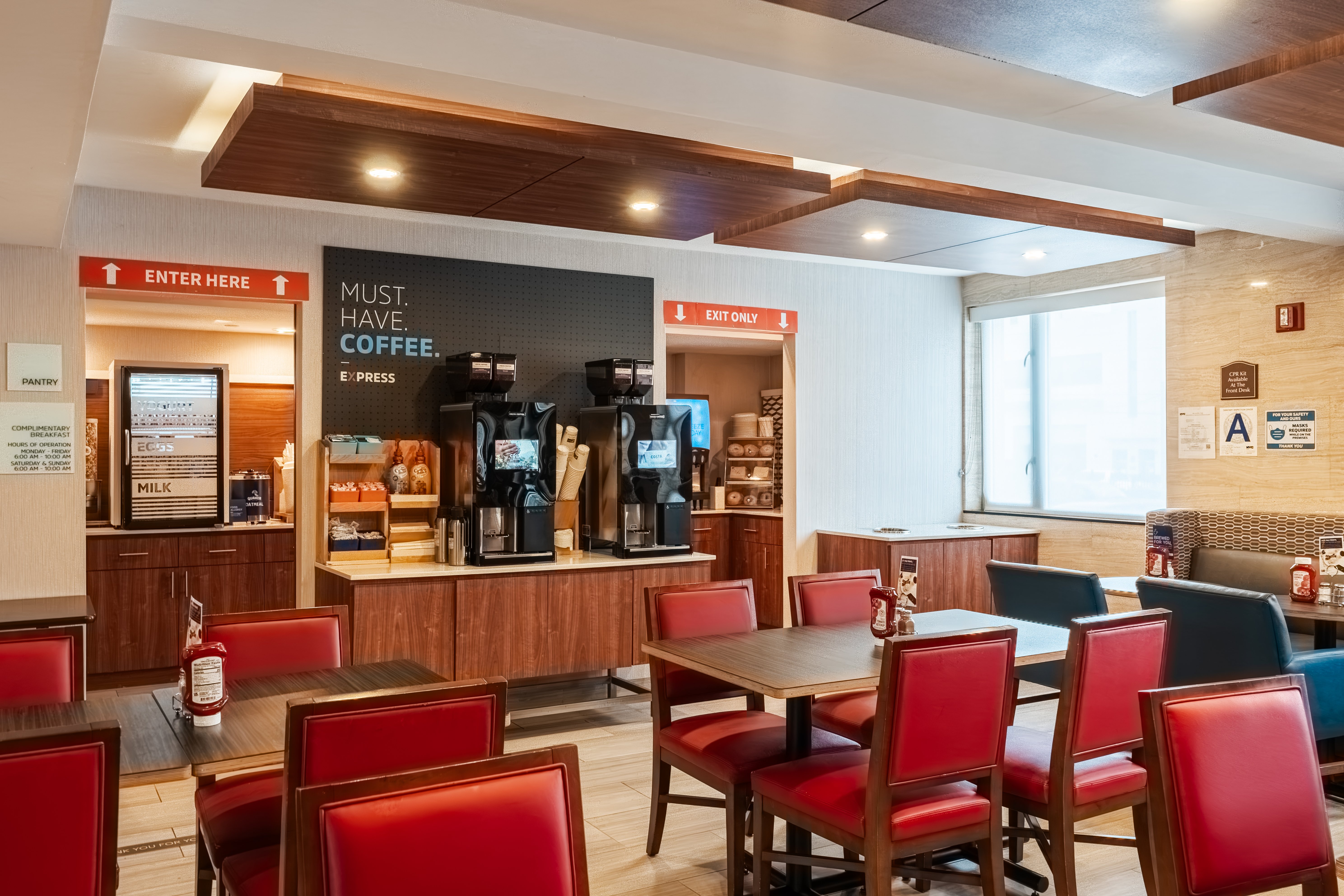 Holiday Inn Express Queens - Maspeth 49/65