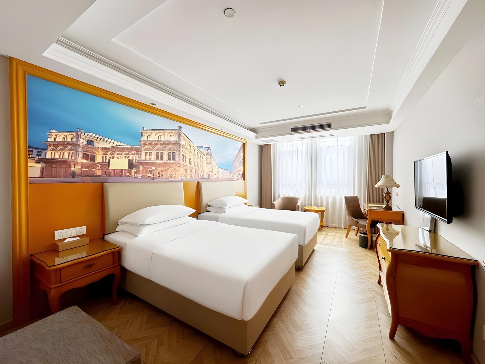 Deluxe, Twin Beds