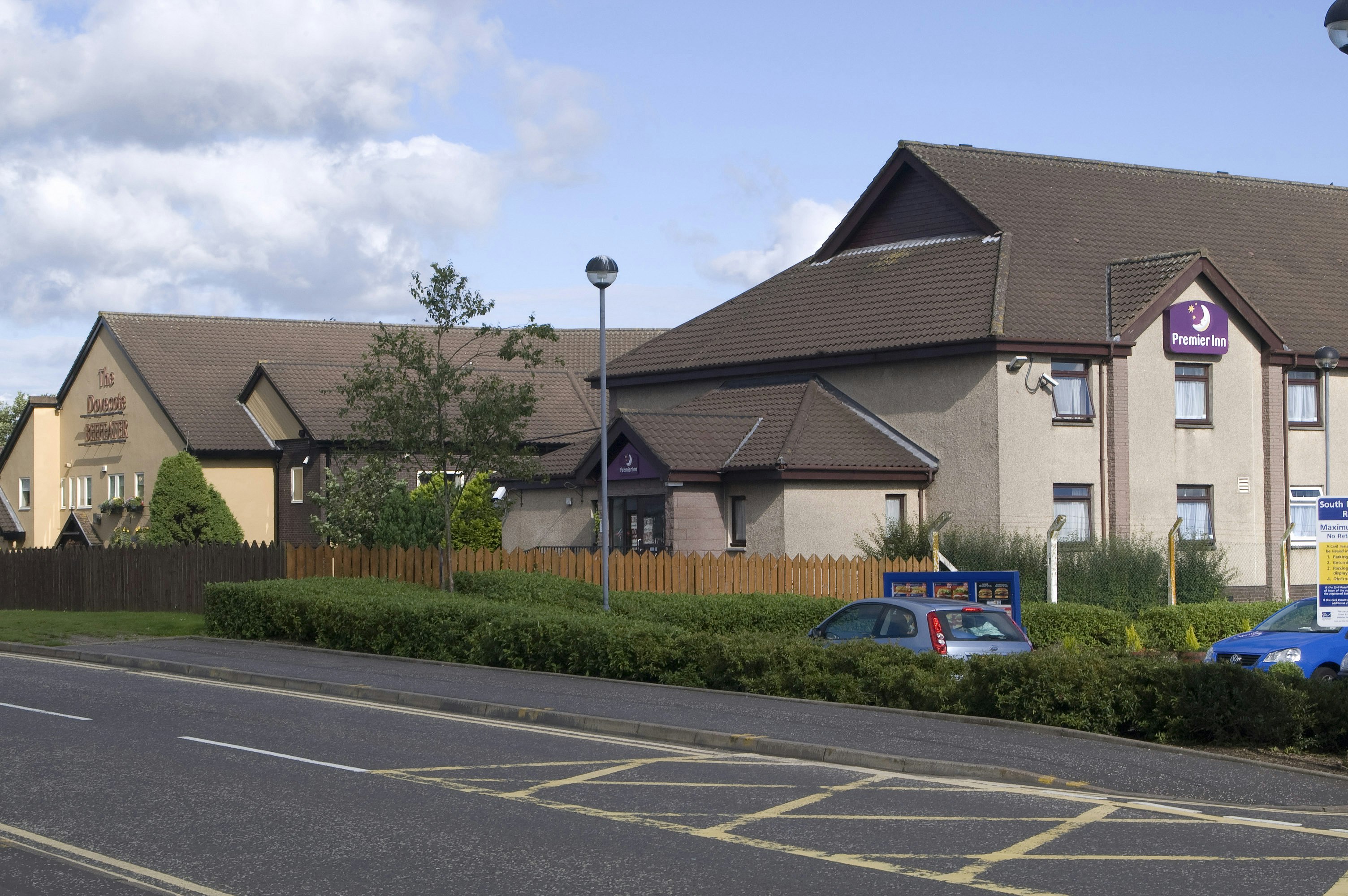 Premier Inn Glasgow (Cumbernauld) 16/45