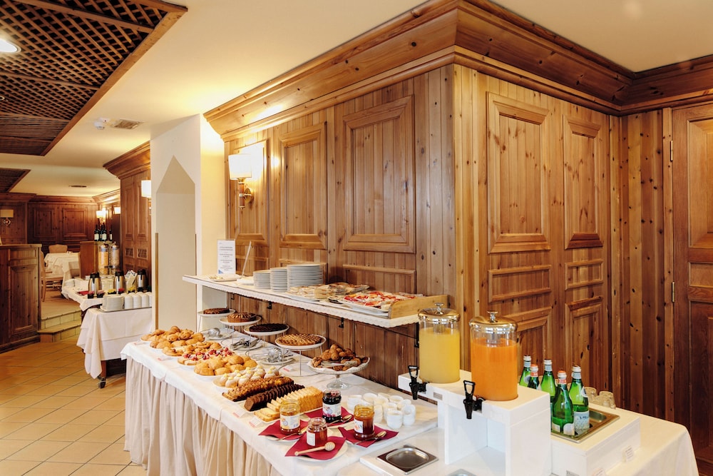 Hotel Alaska Cortina 26/60