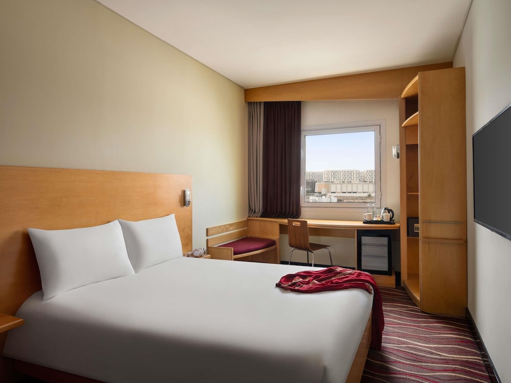 Ibis Muscat 14/48