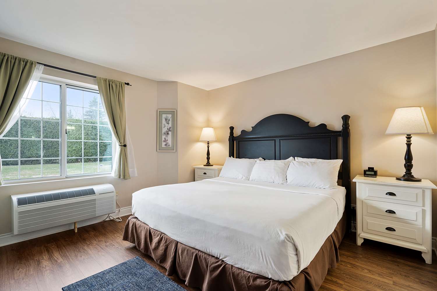 Charlevoix Inn Suites, SureStay Collection by Best Western 11/45