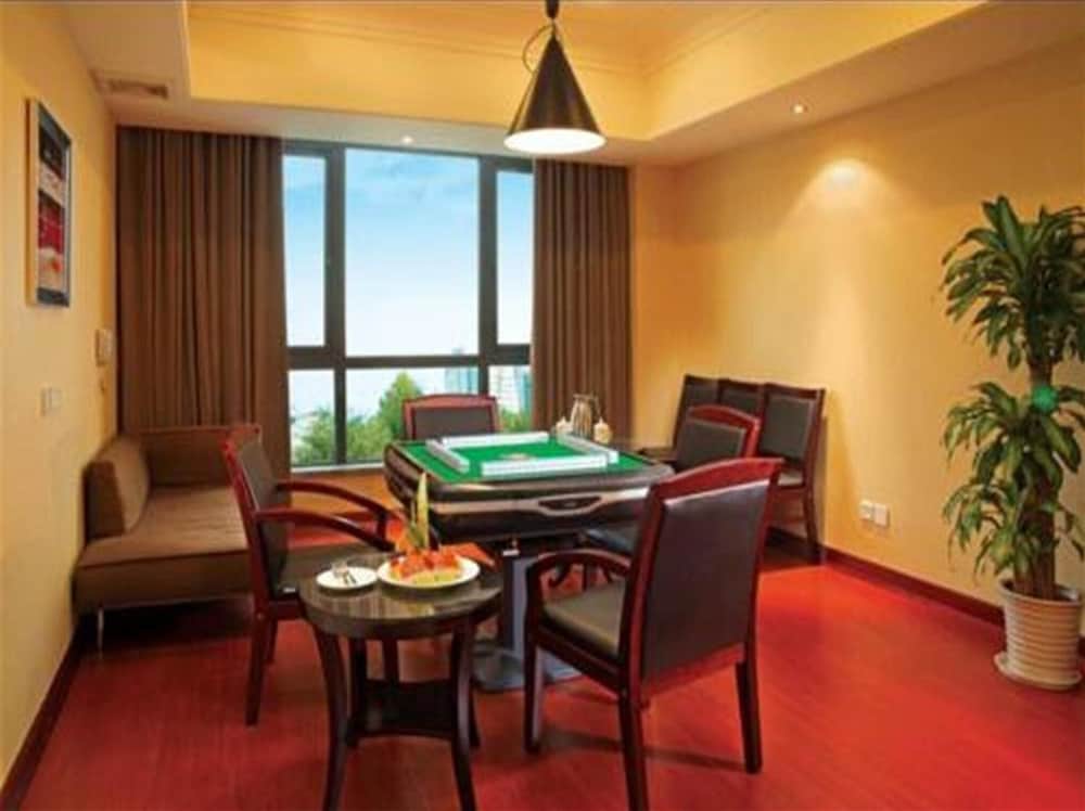 Yuloon Hotel Shanghai 25/35