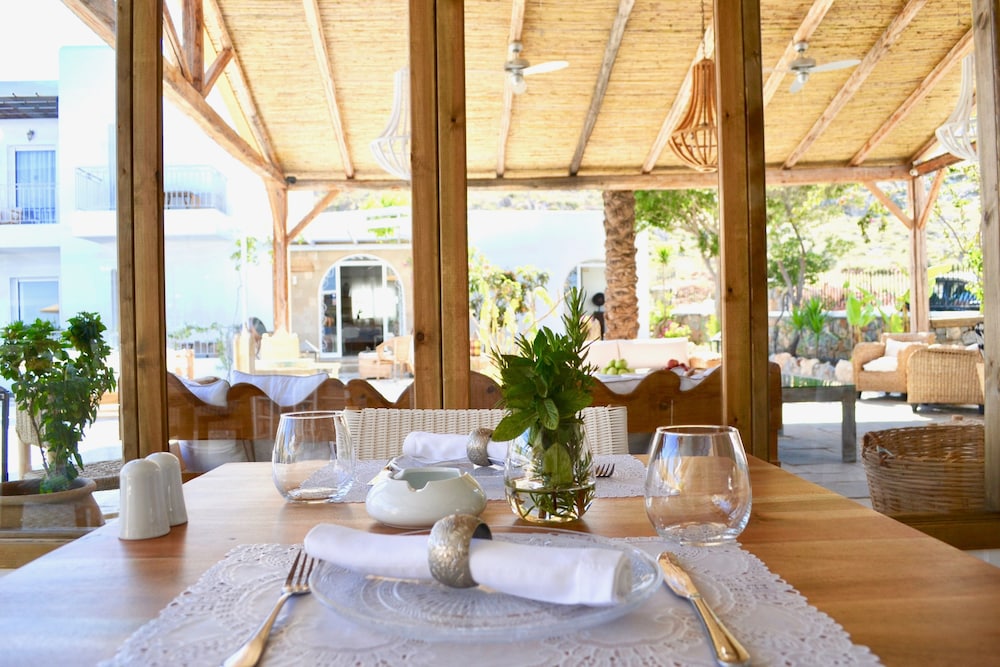 Caesars Gardens Hotel And Spa - Adults Only 48/65