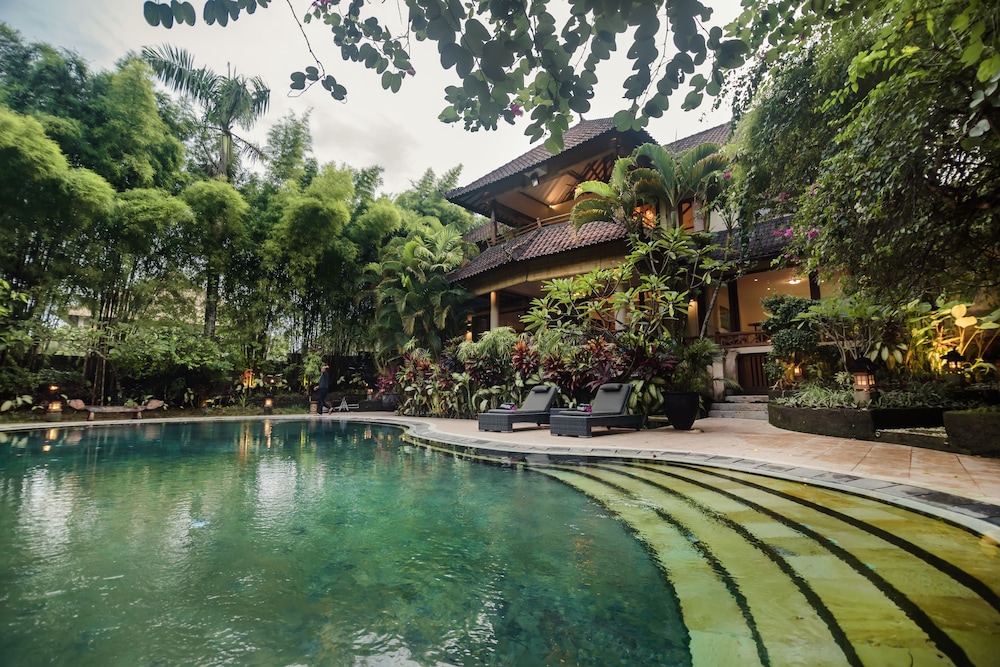 The Jessica Estate 45/50