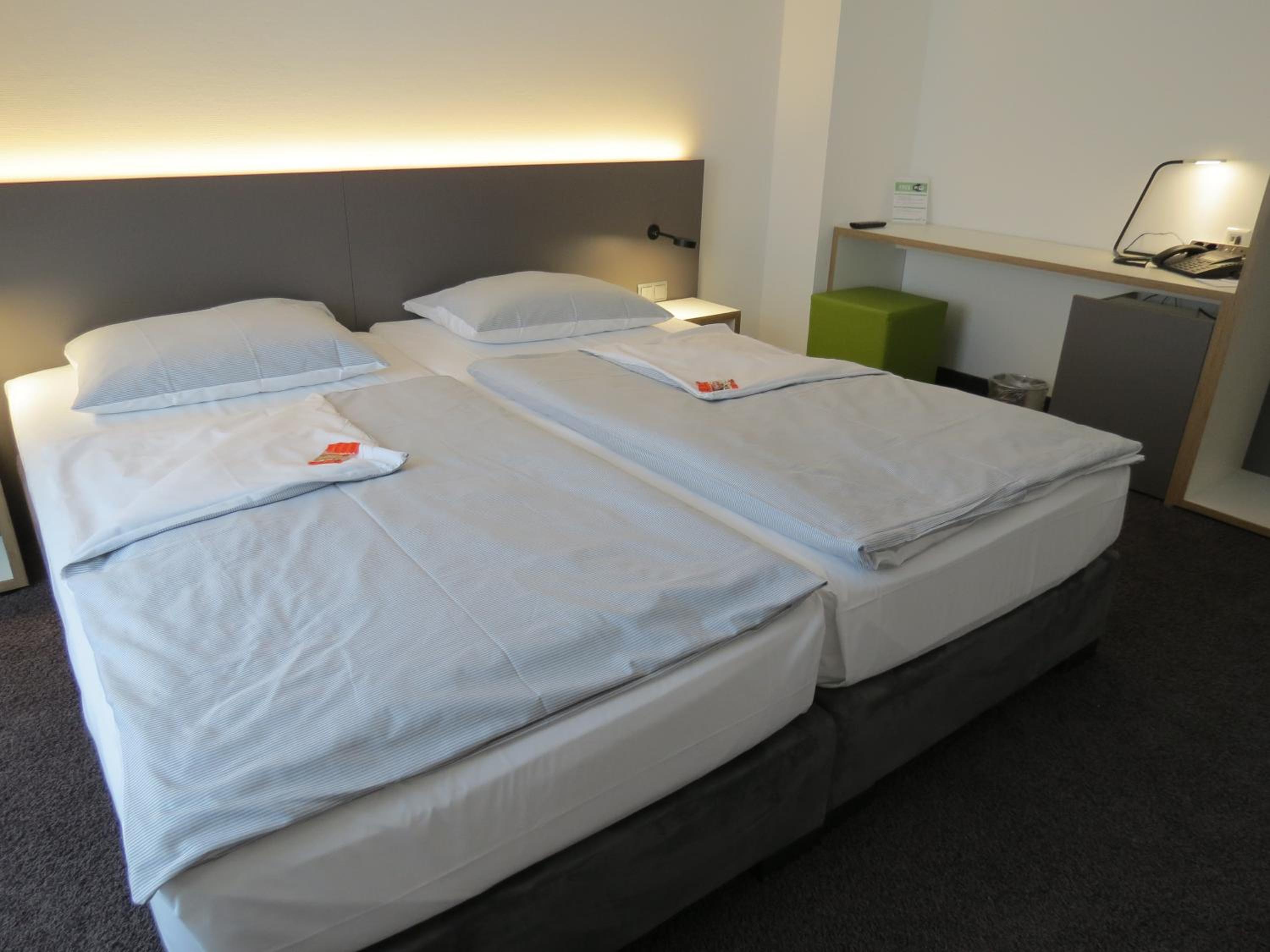 Family Suite, Junior Suite, Comfor Hotel 4/10