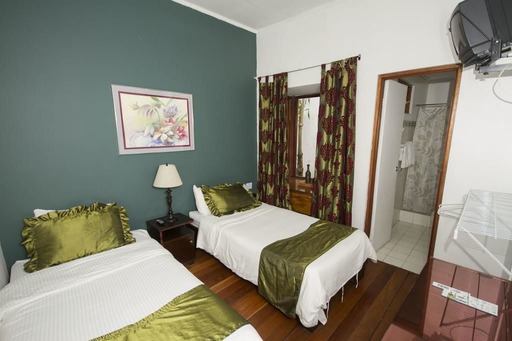STANDARD, TWIN BEDS