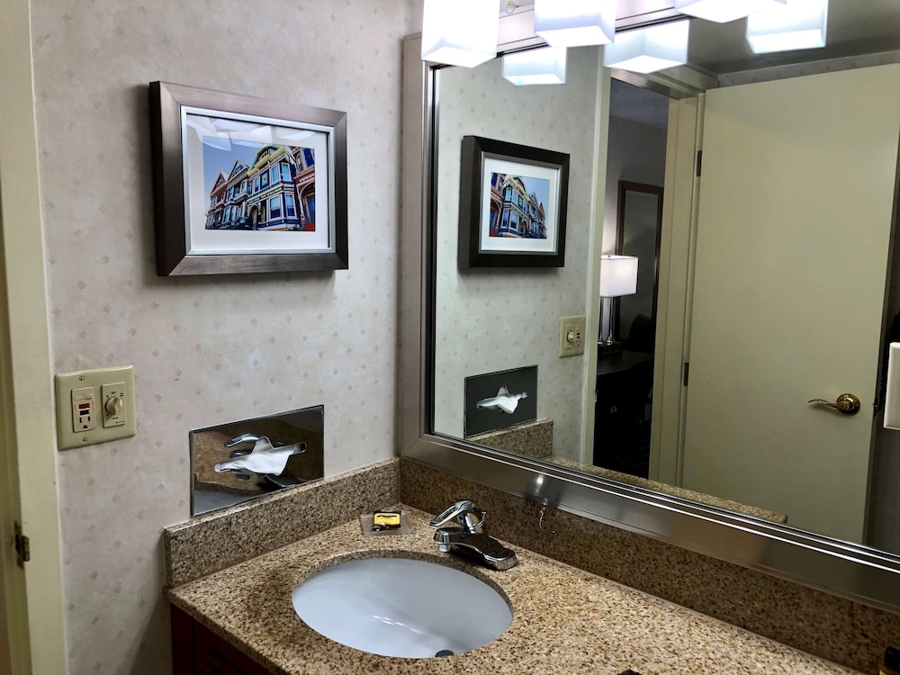 Best Western Plus Grosvenor Airport Hotel 20/48