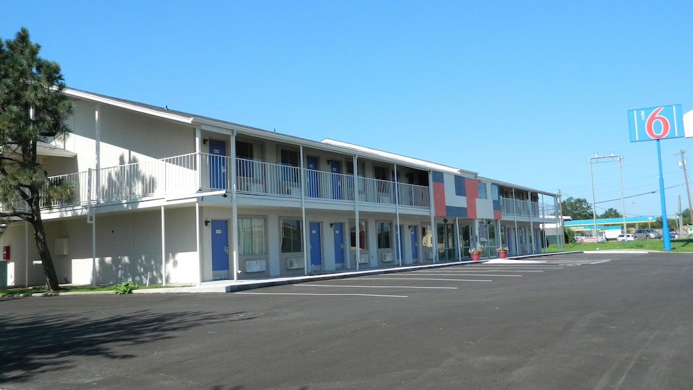Motel6 Oklahoma City, OK - Airport East 8/46