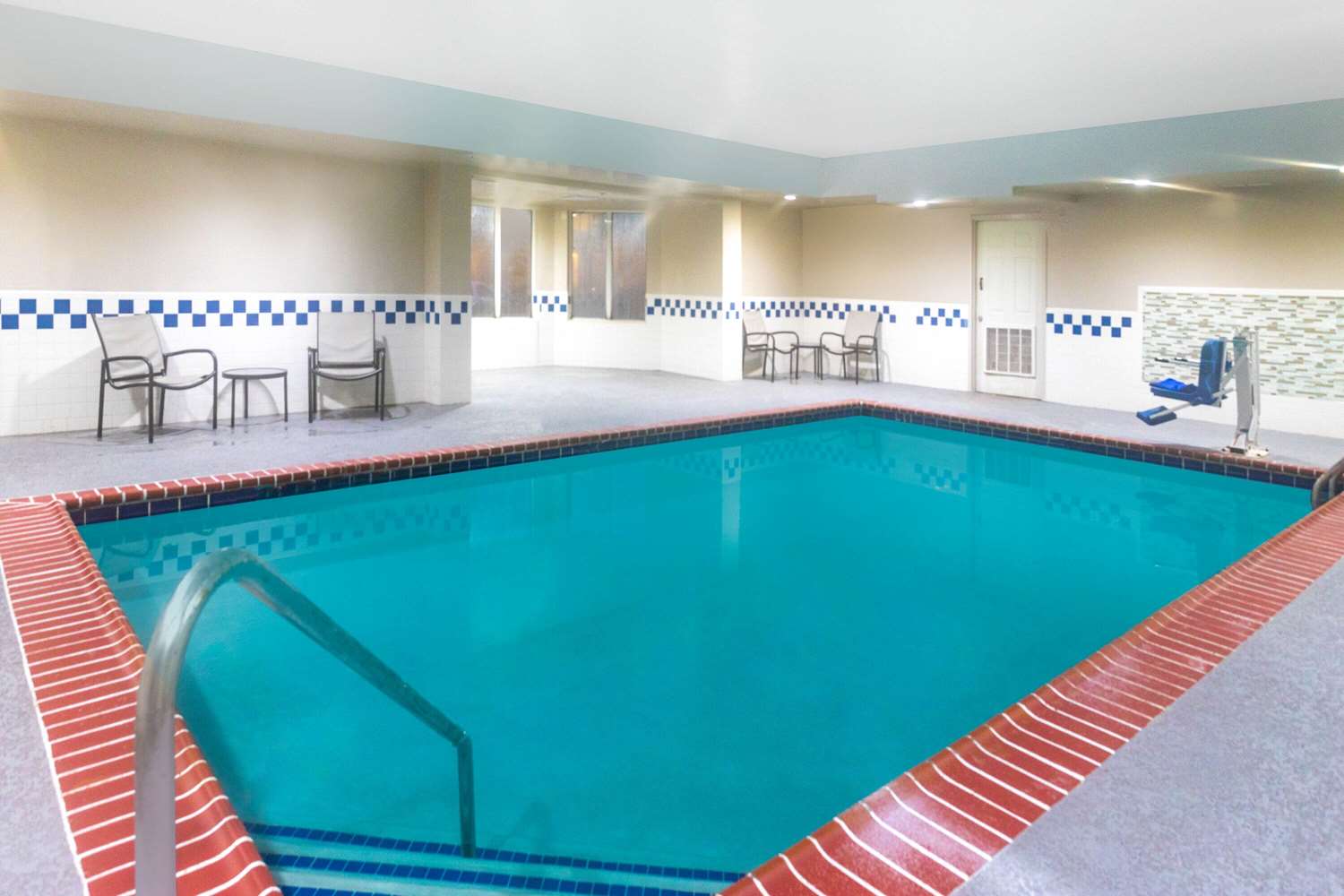 La Quinta Inn & Suites by Wyndham Hopkinsville 15/41