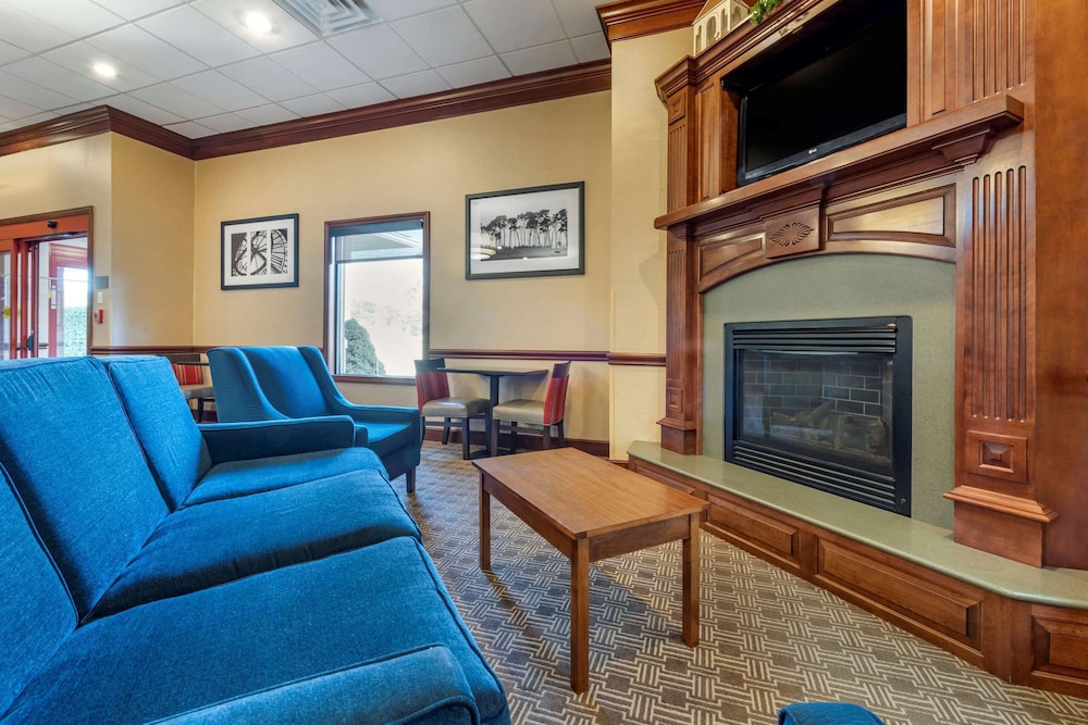 Quality Inn Dover OH 25/42