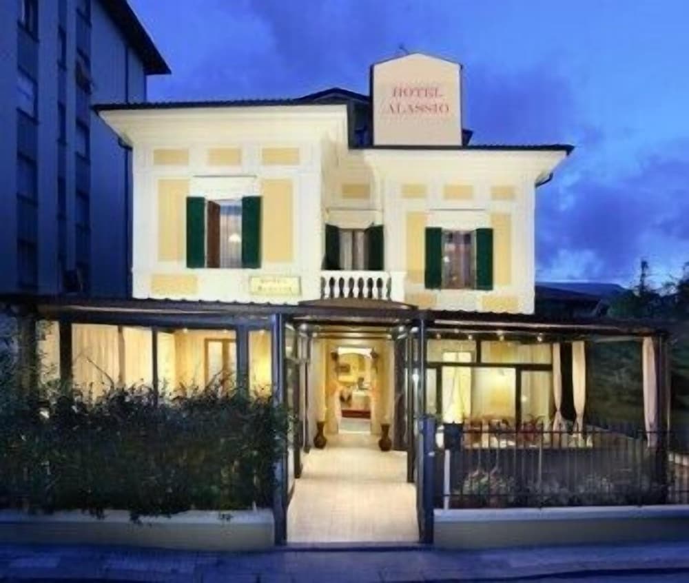 Hotel Alassio 1/43