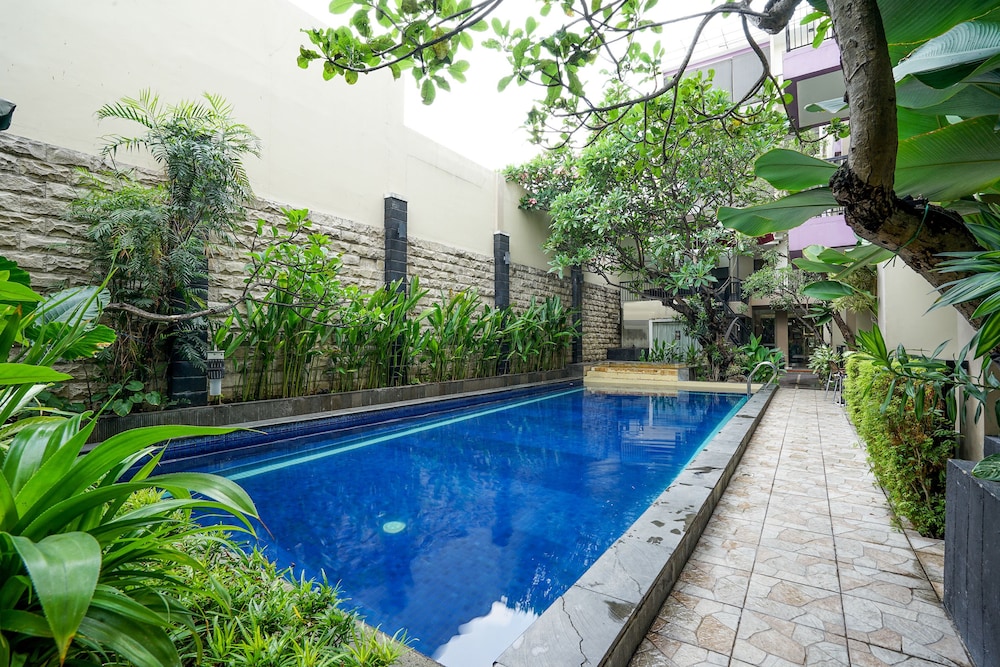 Prime Royal Boutique Hotel 24/28
