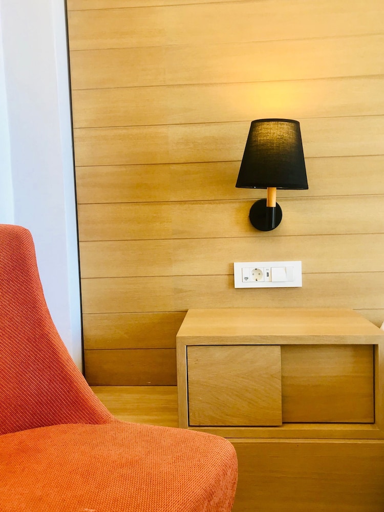 Thera Mare Resort 44/56