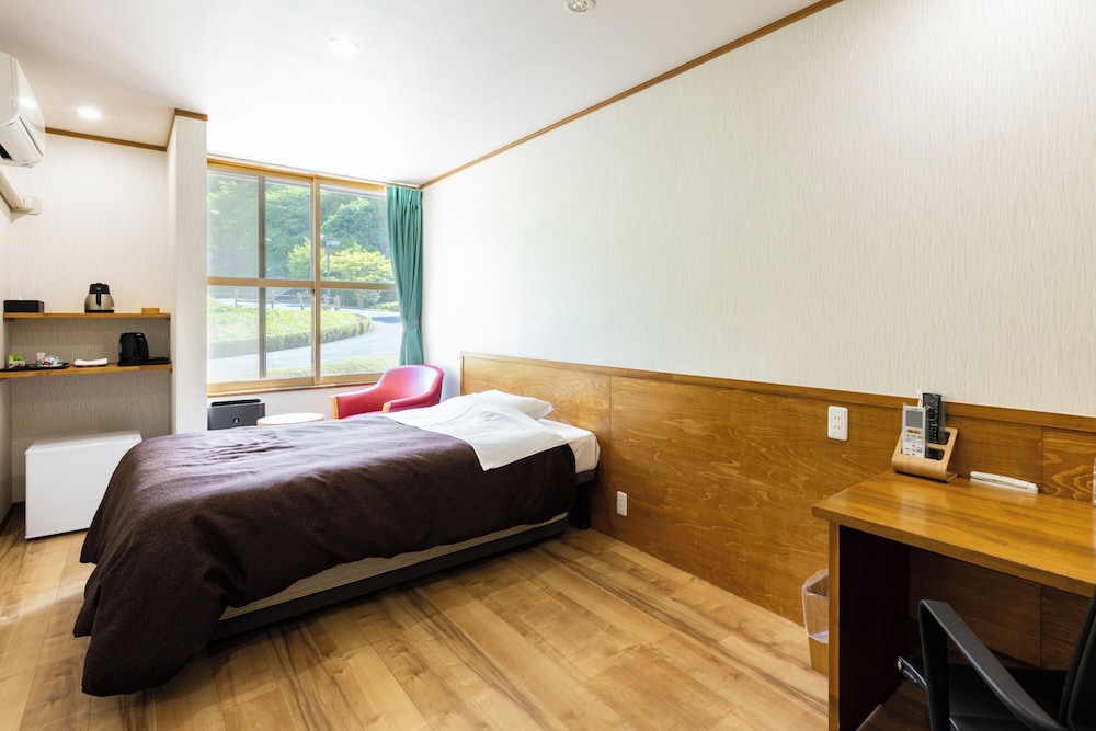 Economy, Murphy Bed, Single Bed
