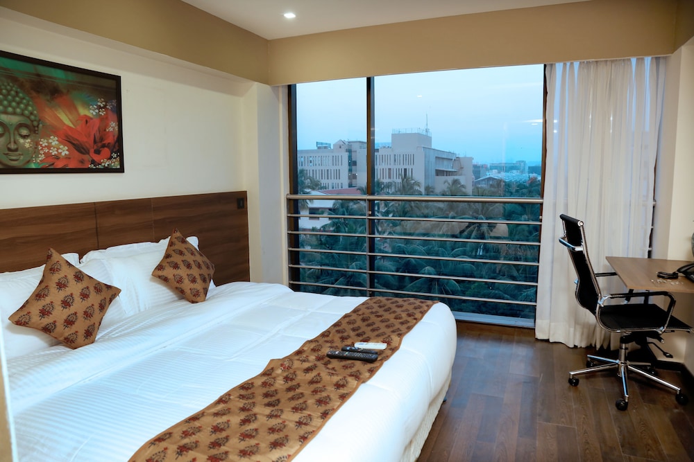 Hotel Mumbai House 18/33